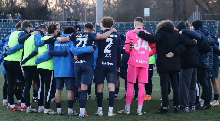 Nulldrei verliert trotz Führung und Überzahl