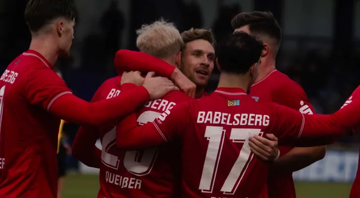 Nulldrei feiert wichtigen 0:2-Auswärtssieg