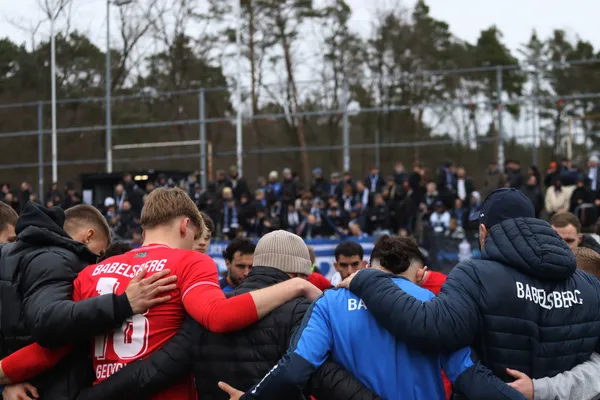 Nulldrei empfängt Spitzenreiter aus Leipzig