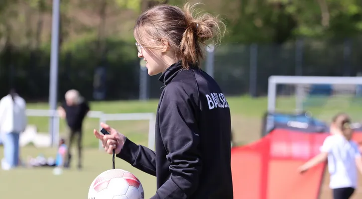 Werde Trainer*in in der Frauen-oder Mädchenabteilung