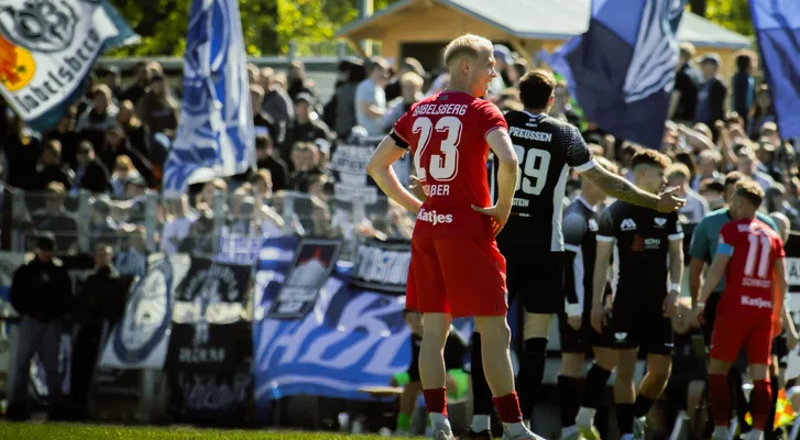 Nulldrei empfängt den Halleschen FC im KarLi