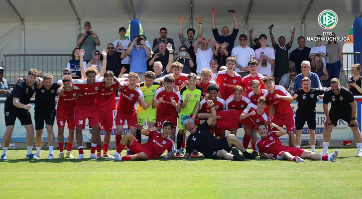 U19 ist Staffelsieger der DFB-Nachwuchsliga