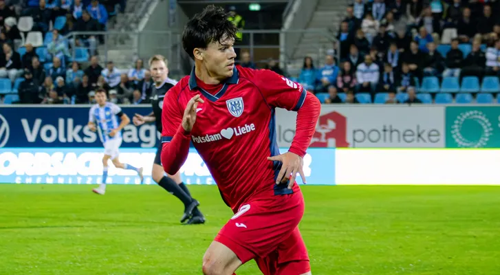 Nulldrei empfängt Hertha BSC II zum Heimspiel